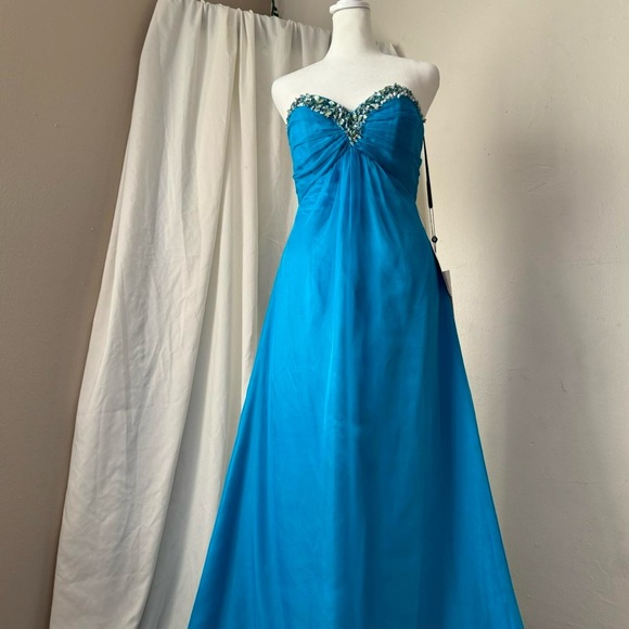 NWT Alyce B’Dazzle Aqua Strapless Prom Dress - Size 2 - Picture 8 of 8